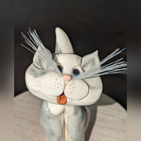 Pence Gray and White Kitty. 2007 - Picture 6 of 10